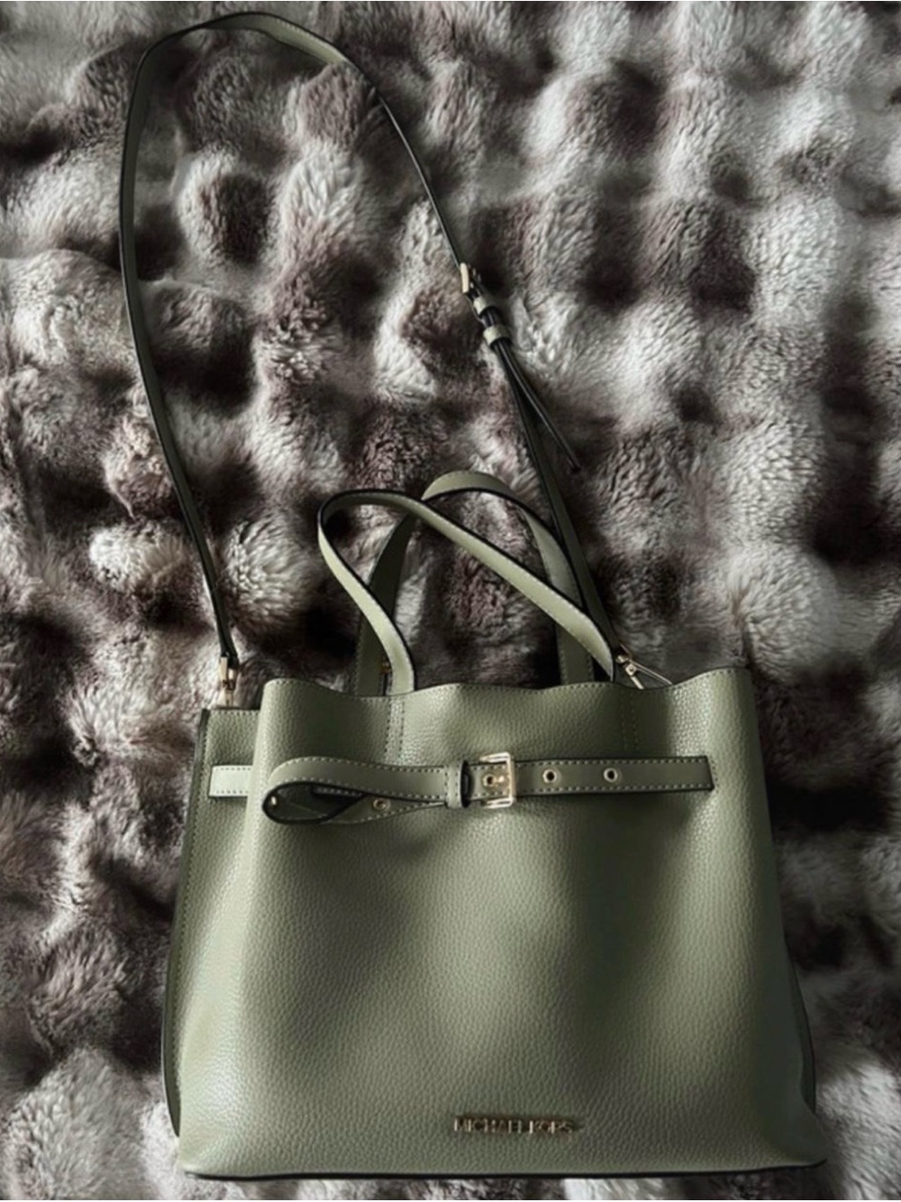 Michael Kors Olive Green Leather Tote with Removable Strap w/Matching Wrsitlet